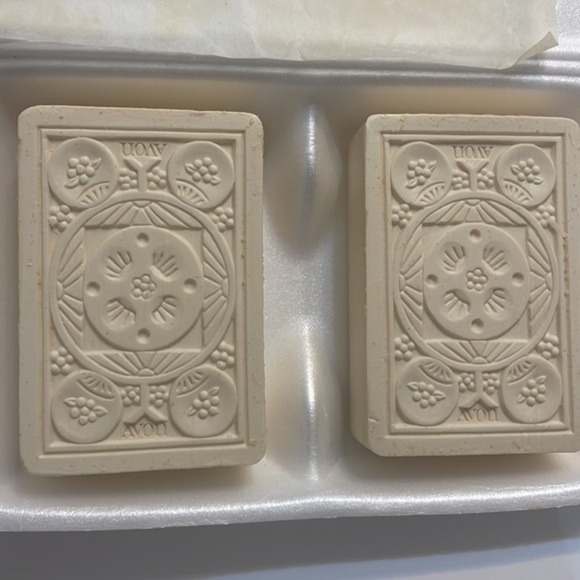 Vintage Avon Royal Hearts Hostess Soaps festive fragrance bar 3oz each 2pack - Picture 4 of 13